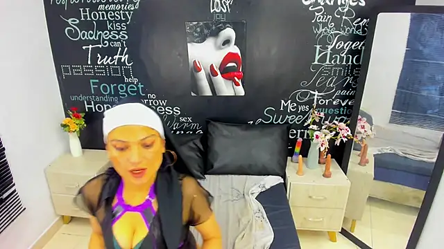 HornyRouse_ Chat XXX in diretta