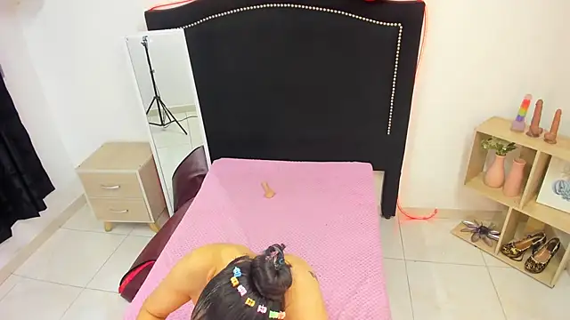 Živý XXX chat HornyRouse_