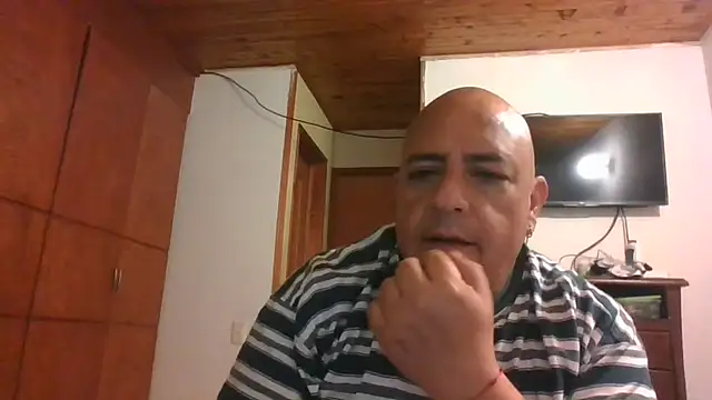 Sr_JakoXXXX Show in webcam