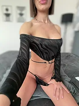 Elegant_girl Adlı Modelin Web Kamerası Şovu