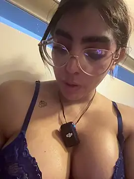 Show de MartinaSooler na webcam