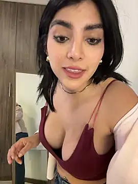 Chatroom XXX en direct de MartinaSooler