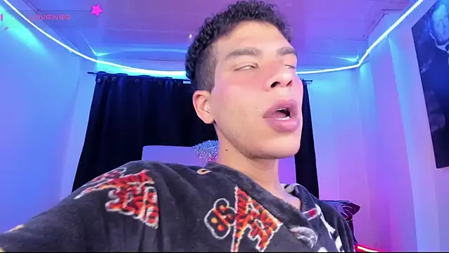 Ethan_Boyy Webcam show
