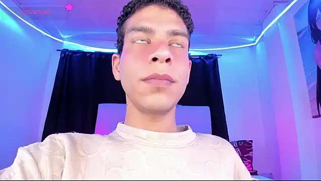 عرض كام Ethan_Boyy