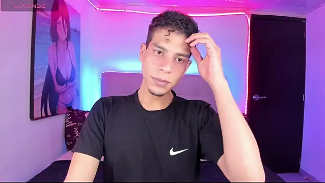 Ethan_Boyy's Webcam Show