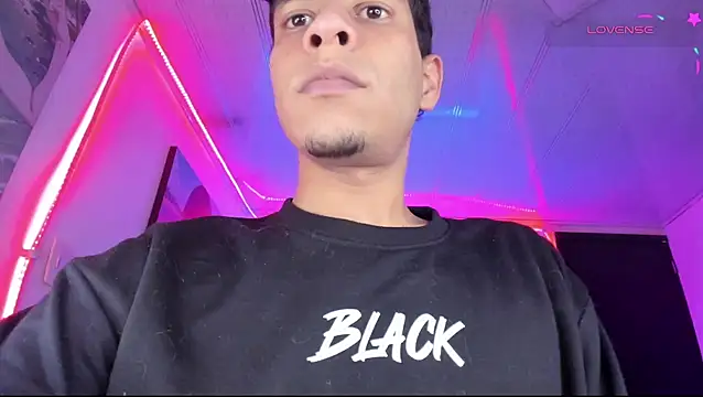 Ethan_Boyy's Webcam Show