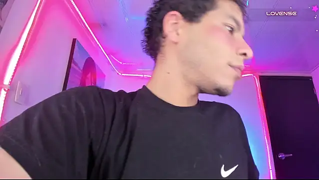 Ethan_Boyy Webcamshow