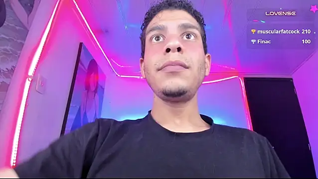 Ethan_Boyy Adlı Modelin Web Kamerası Şovu