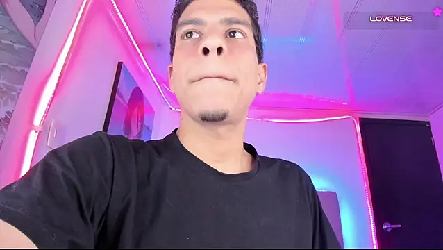 Ethan_Boyy 在線直播表演