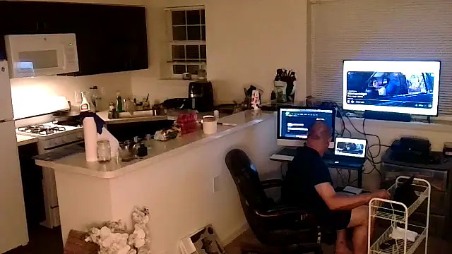 Q1357q Show in webcam