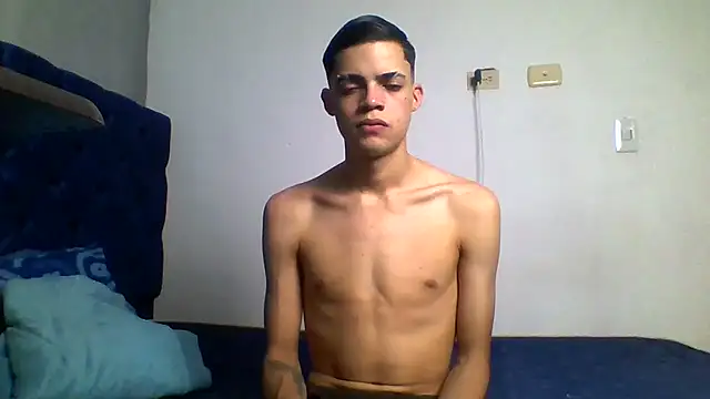 عرض كام Latinos_2001