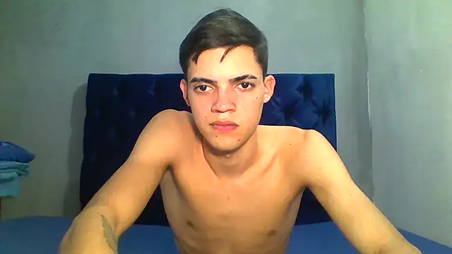 Latinos_2001 Webcam Show
