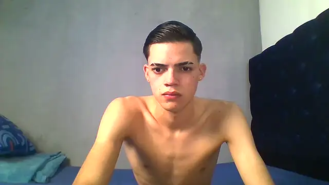 عرض كام Latinos_2001