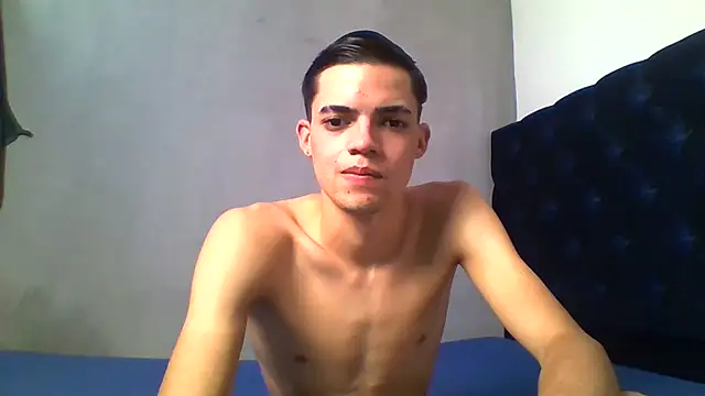 Latinos_2001 Webcam Show