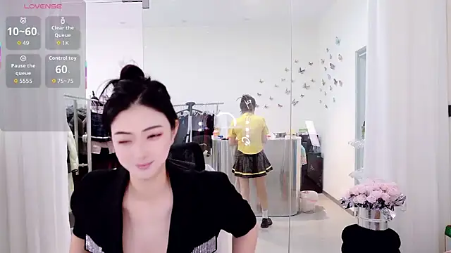 yangyang-777's Webcam Show