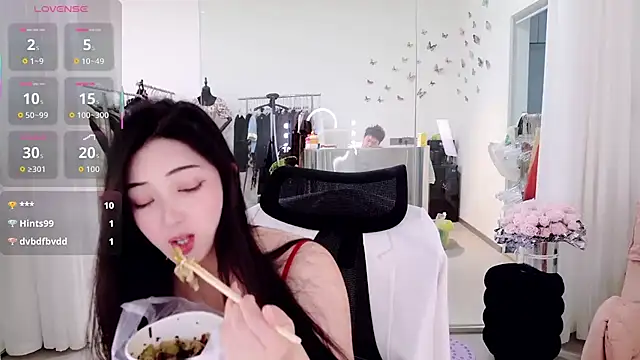 yangyang-777 Webcam show