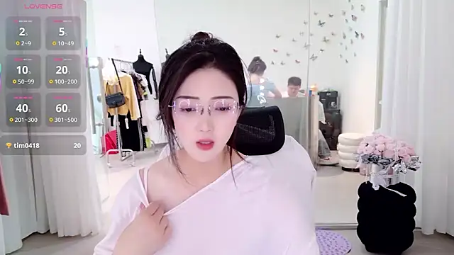 yangyang-777's Webcam Show