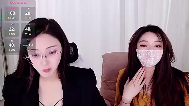 yangyang-777 Webcam Show