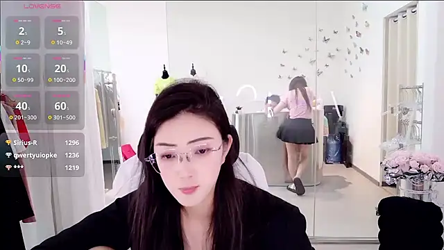 Pertunjukan Kamera Web yangyang-777
