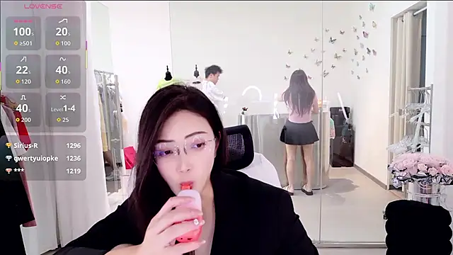 yangyang-777 webkamerás műsora