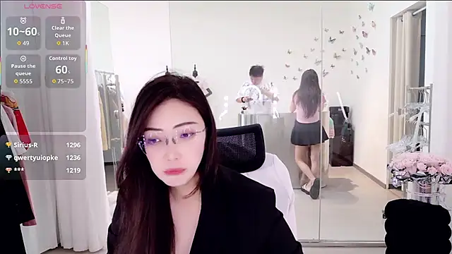 yangyang-777 Webcam Show