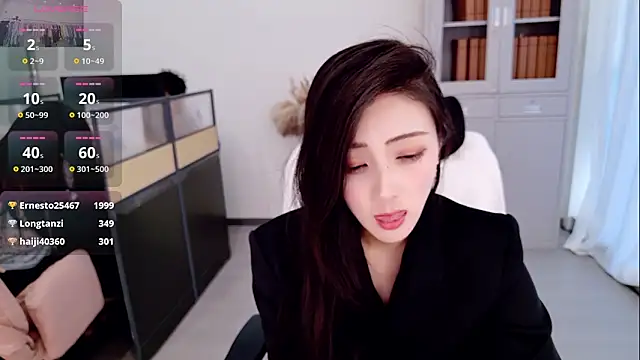Show modela yangyang-777 na web-kameri