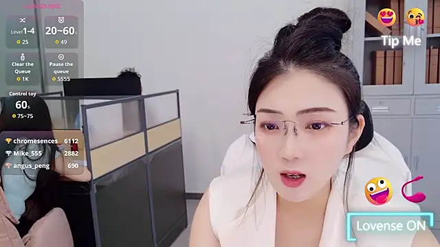 yangyang-777 Webcam Show