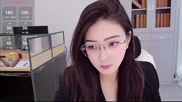 yangyang-777 Webcam Show