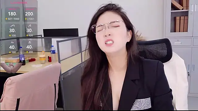 yangyang-777 webkamerás műsora