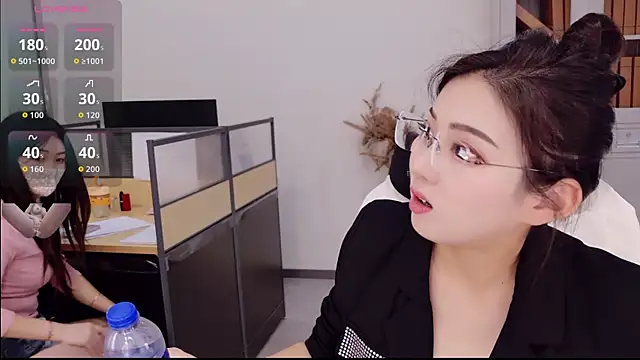 Show de yangyang-777 na webcam
