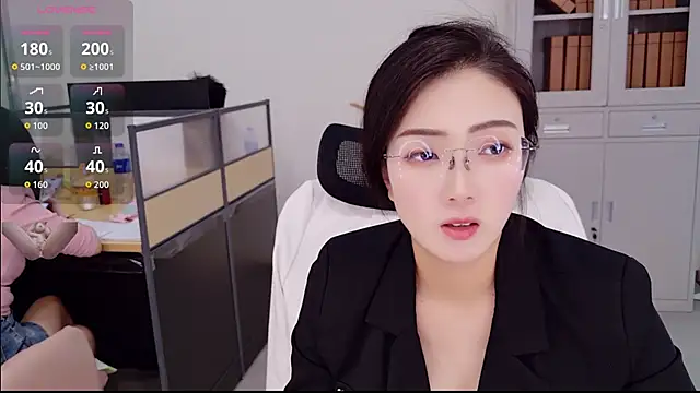 yangyang-777's Webcam Show