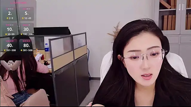 yangyang-777 Webcam Show