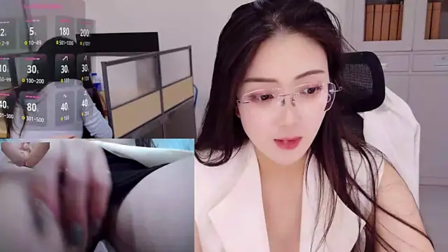 yangyang-777's Webcam Show
