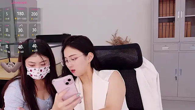 yangyang-777's Webcam Show