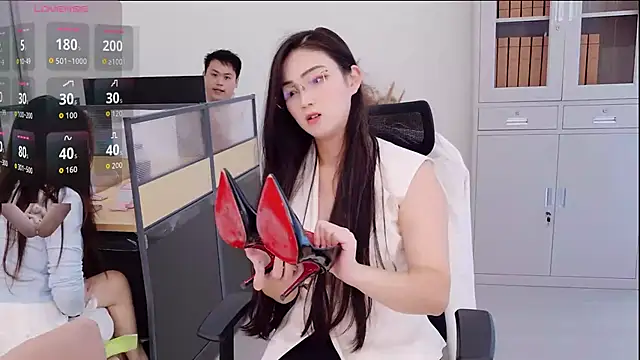 yangyang-777's Webcam Show