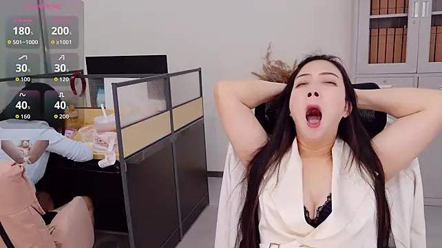 yangyang-777's Webcam Show