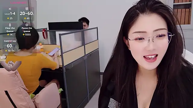 yangyang-777 网络视讯表演