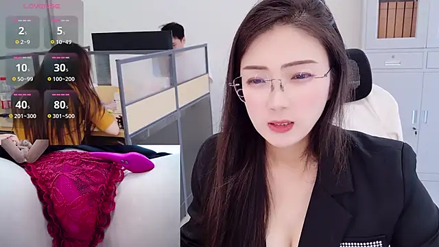 yangyang-777 网络视讯表演