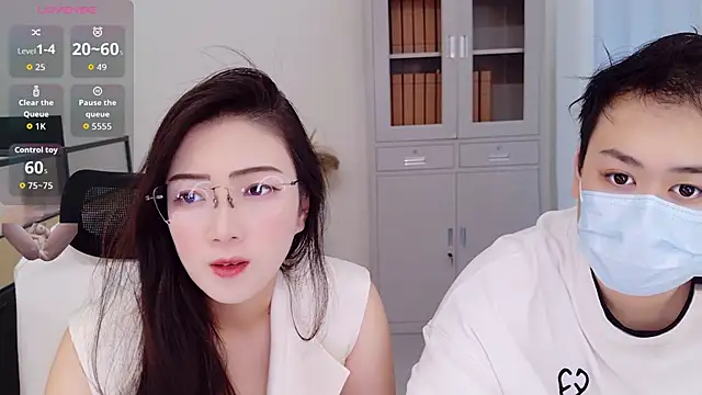 yangyang-777's Webcam Show