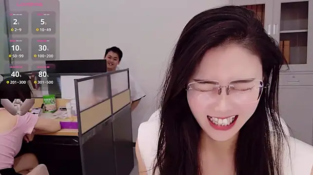 Show modela yangyang-777 na web-kameri