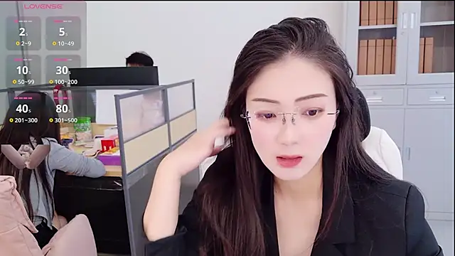 yangyang-777 Webcam Show