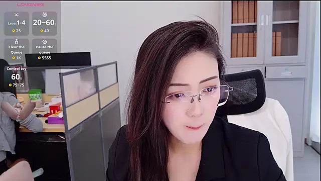yangyang-777 Webcam Show