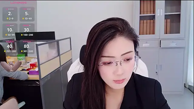 yangyang-777 Webcam show