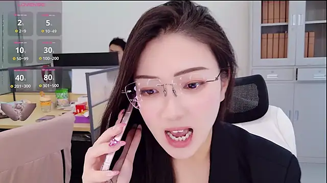 yangyang-777 Webcam show