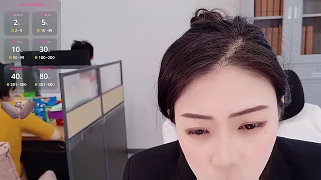 yangyang-777 在線直播表演