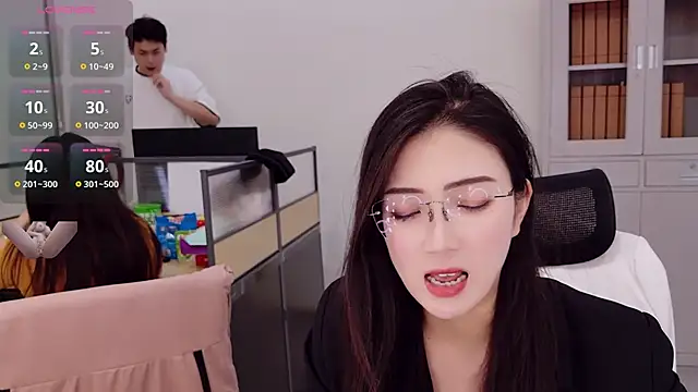 yangyang-777 Webcam show