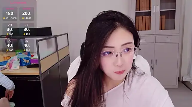 yangyang-777's Webcam Show