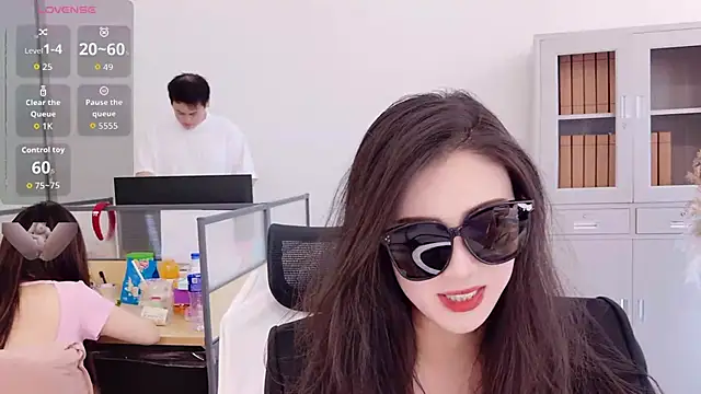 yangyang-777 在線直播表演