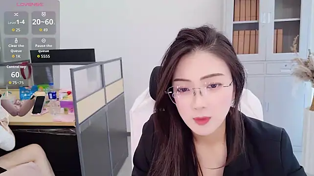 yangyang-777 webcam show