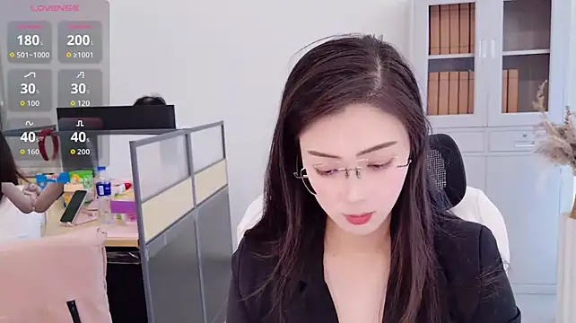 yangyang-777's Webcam Show